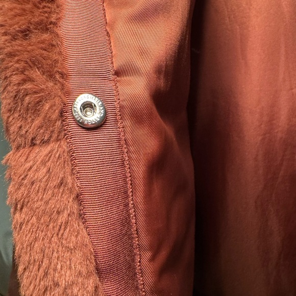 Puffer Jacket - Picture 5 of 11